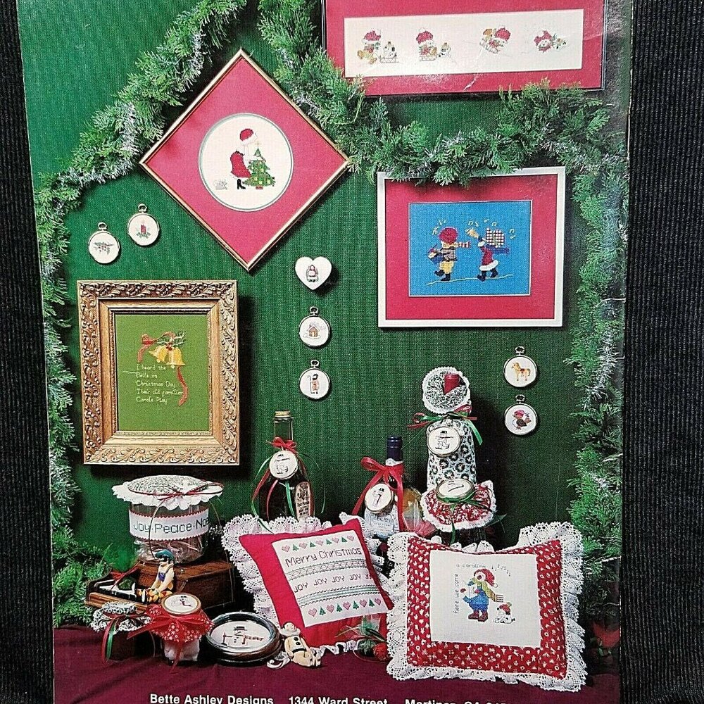 2 Cross Stitch Books Christmas Carols & Something Special in Plaids and Monogram - Picture 6 of 11